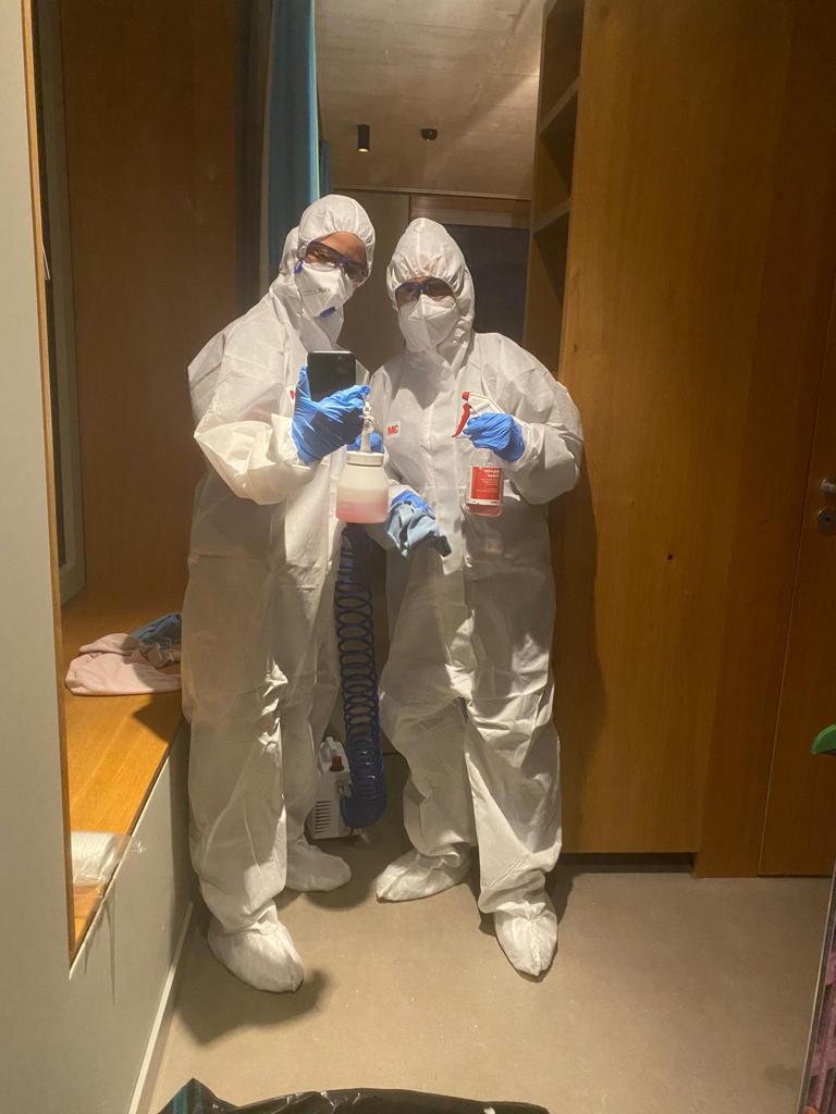 Reinraumreinigung - Was Räume und Putzpersonal gemeinsam haben